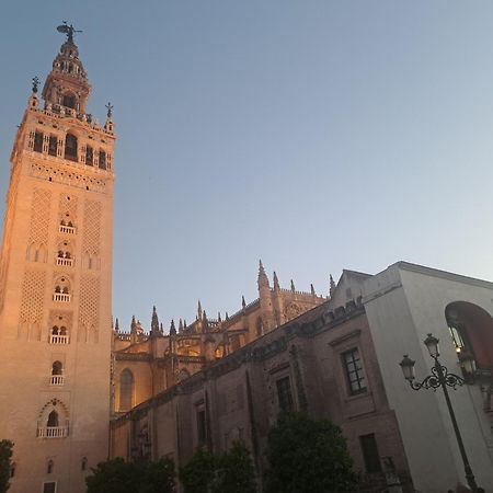 Apartamentos Flamenco B&B Seville Ngoại thất bức ảnh